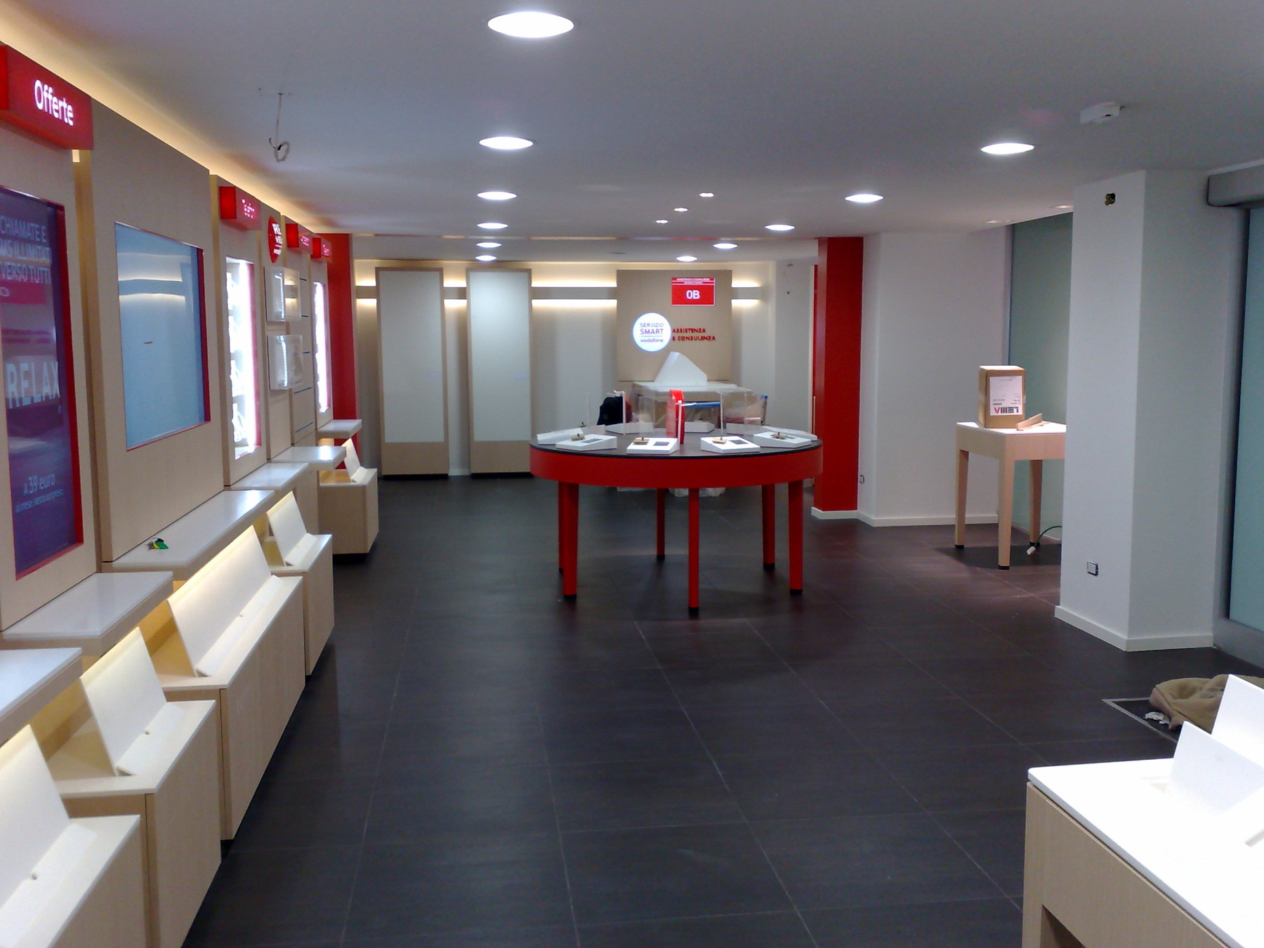 vodafone store progettazione